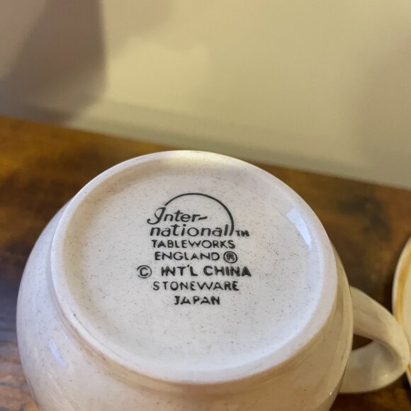 Vintage International Stoneware Japan coffee cup and plate - Picture 3 of 7